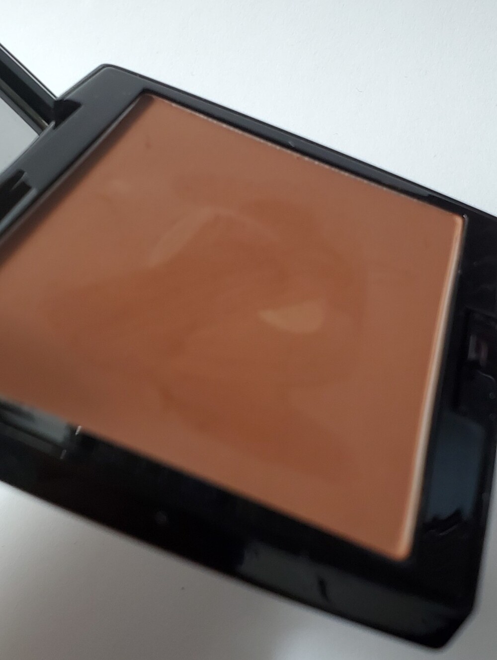 Anastasia Beverly Hill Mahogany Powder Brozner